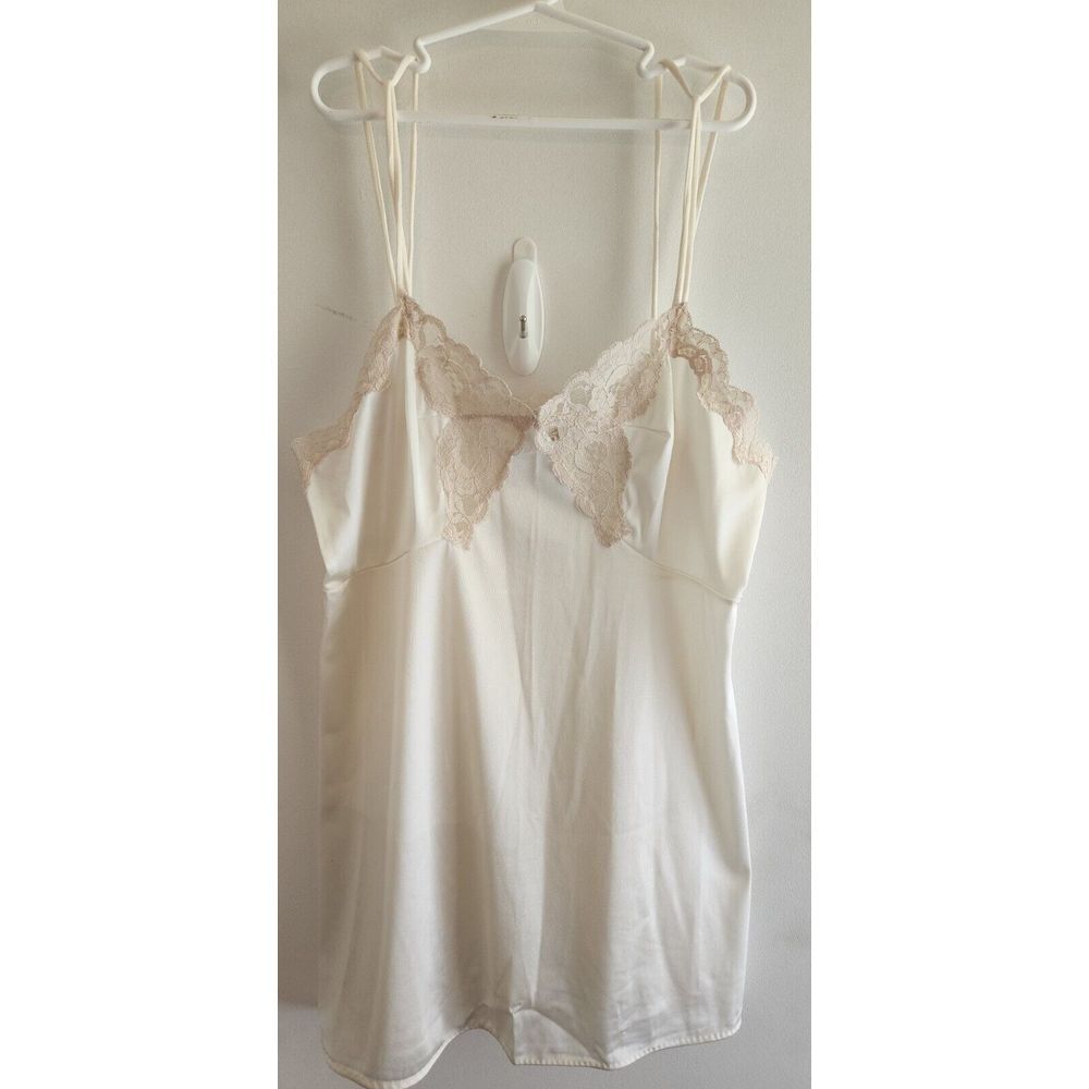 Vintage Camisole Montgomery Ward Nylon Lingerie Womens 32 Small Ivory Lace Trim